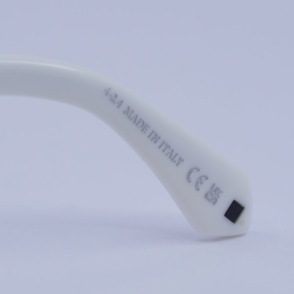 Off-White OERI13X VALDEZ 0107 Sunglasses White Square Frame, Dark Grey Lenses - Picture 6 of 10